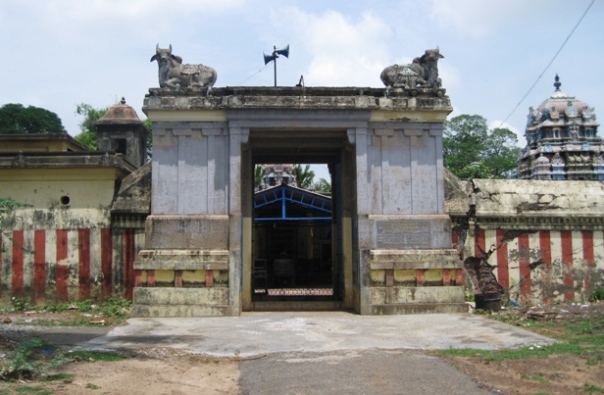 Tiruthandalaineeneri Gopuram